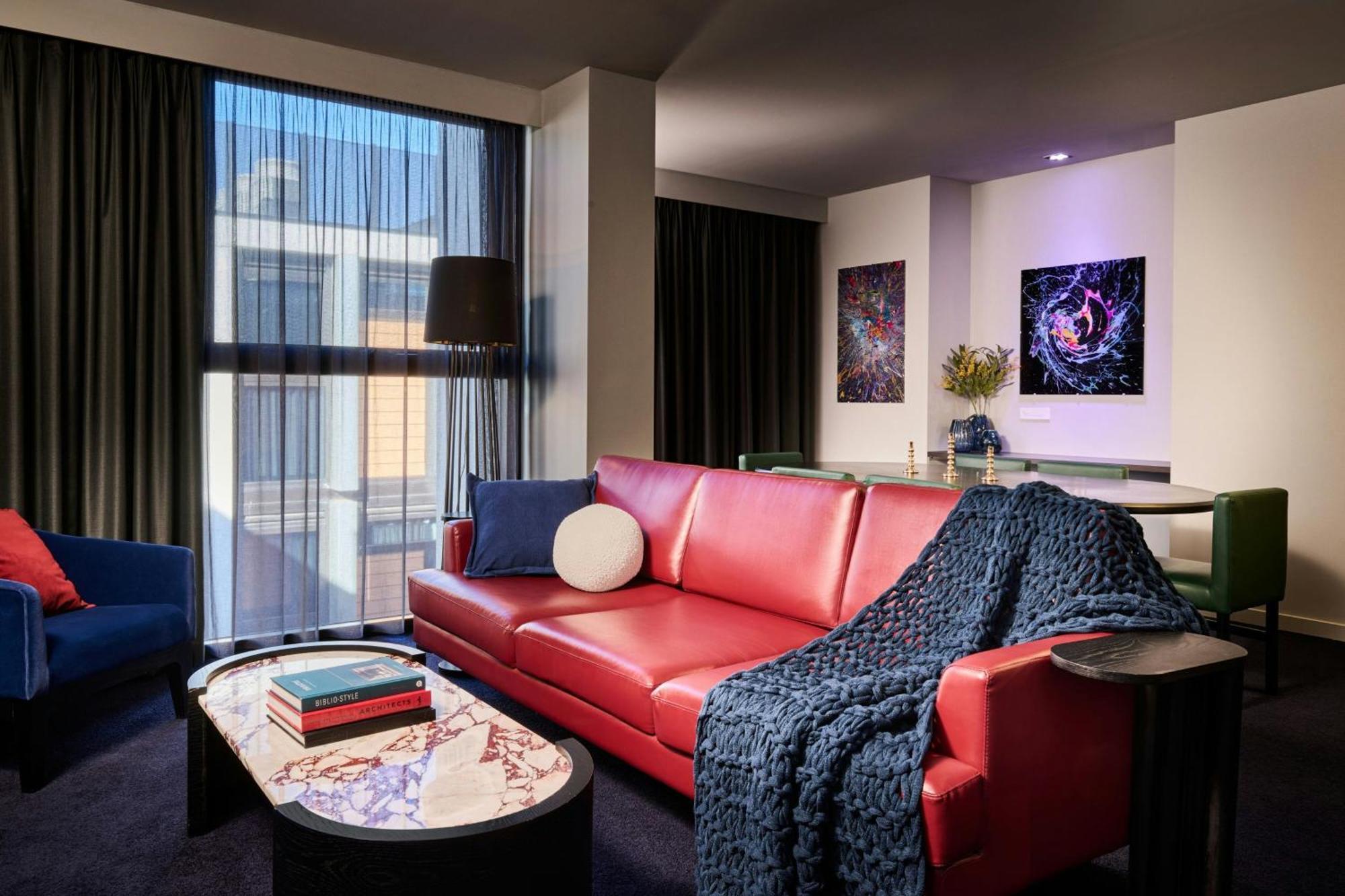Midnight Hotel, Autograph Collection 5* Canberra